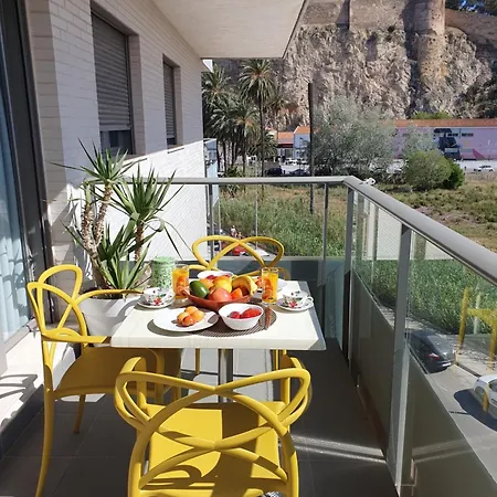 Apartamento En El Centro, Playa 2 Min A Pie Apartment *